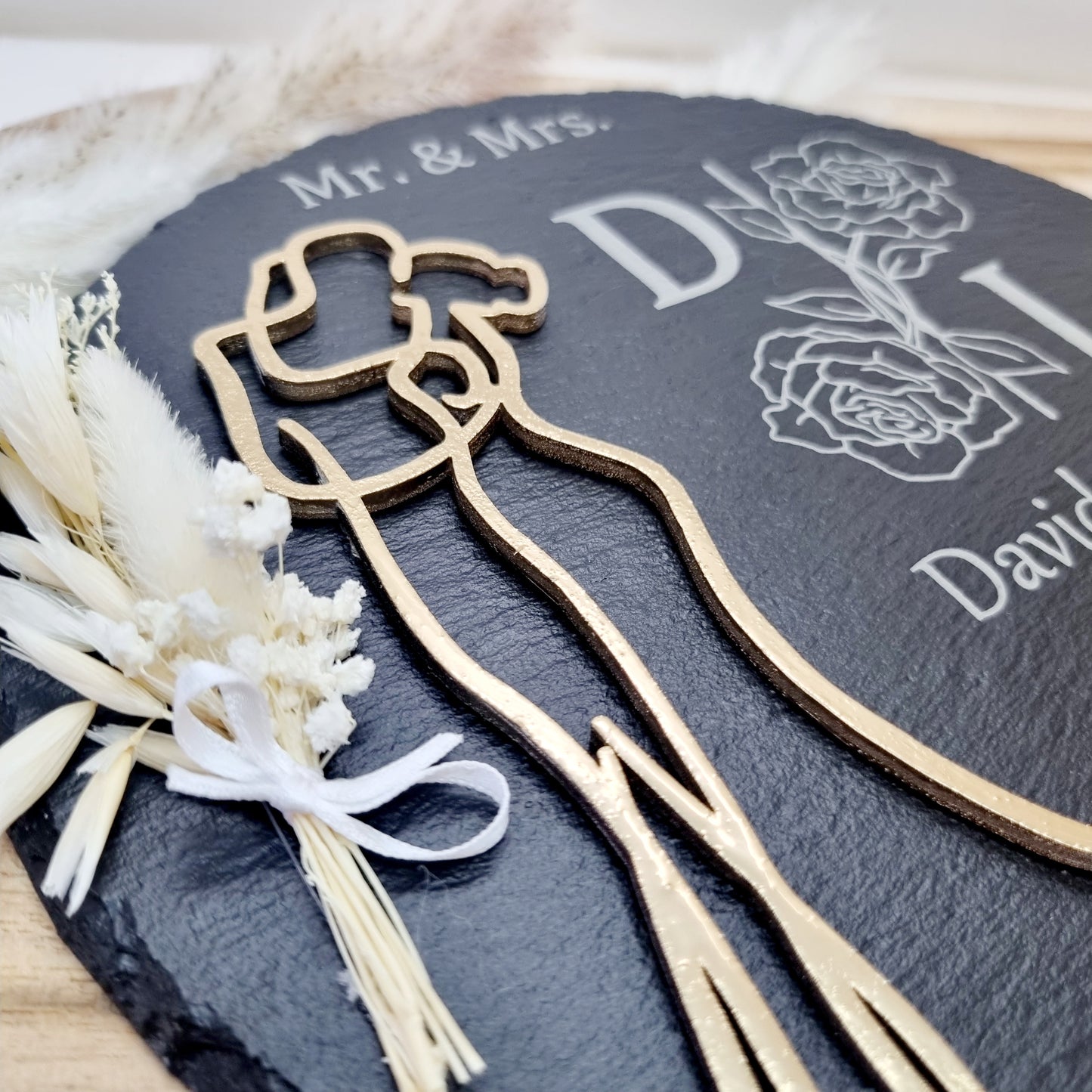 Personalisierte Schieferplatte – Hochzeit Geschenk, Empfangsschild mit Gravur & Trockenblumen