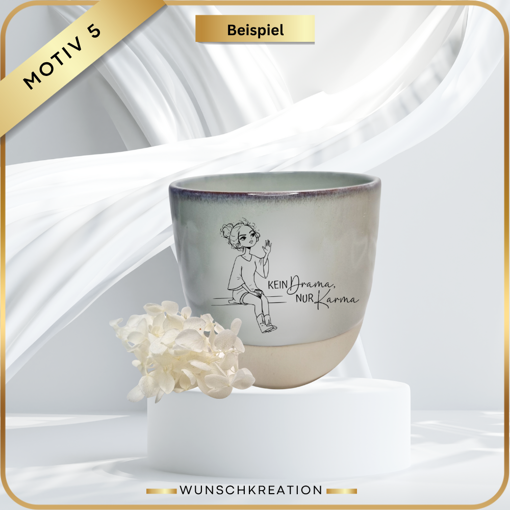 Gravierte Steingut Tasse Grün/Beige | Handgezeichnete Sarkasmus-Motive