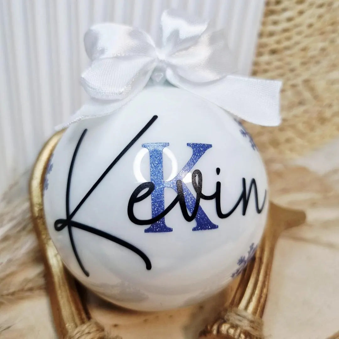 Personalisierte Weihnachtskugeln aus Glas – Glanz | Mit Namen, Pfote oder Motiv | Christbaumkugel 8 cm