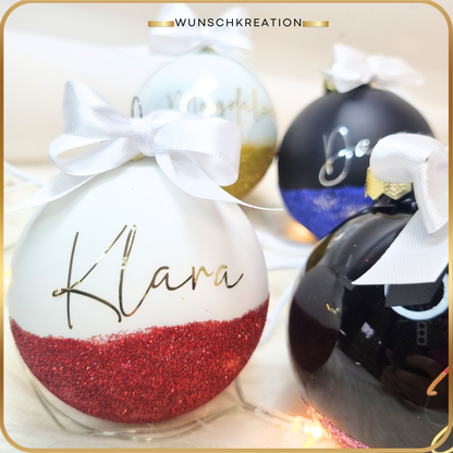 Personalisierte Weihnachtskugel Glas mit Glitzer (Handgefertigt) | Weiß Matt | 8 cm | Name | Weihnachtsbaumschmuck