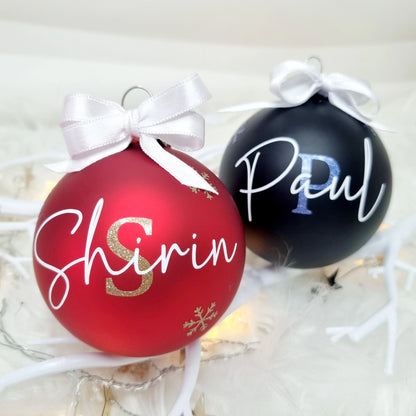 Personalisierte Weihnachtskugeln aus Glas – Matt | Mit Namen, Herz, Pfote oder Motiv | Christbaumkugel 8 cm