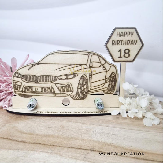 Geldgeschenk Auto aus Holz – Personalisiert mit Name & Alter | Führerschein | Geburtstag Teenager