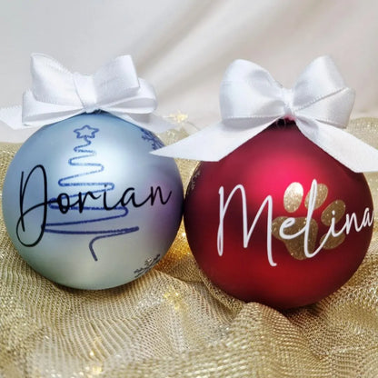 Personalisierte Weihnachtskugeln aus Glas – Matt | Mit Namen, Pfote oder Motiv | Christbaumkugel 8 cm